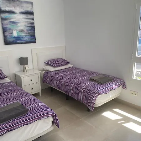 Ashdene - Luxury Modern With Large Heated Pool Wifi Uk Tv Bar & Bbq * プラヤ・ブランカ