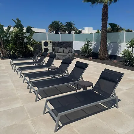 Ashdene - Luxury Modern With Large Heated Pool Wifi Uk Tv Bar & Bbq ヴィラ