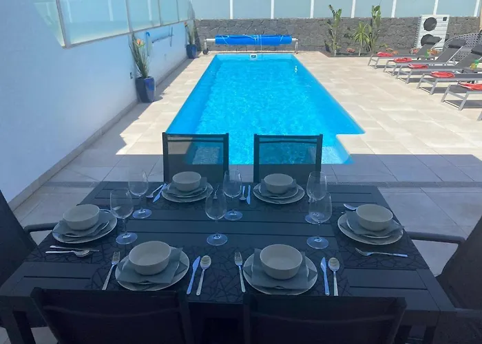 וילה Ashdene - Luxury Modern With Large Heated Pool Wifi Uk Tv Bar & Bbq